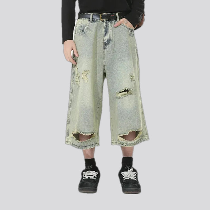 Fashionable torn retro men's jeans shorts
